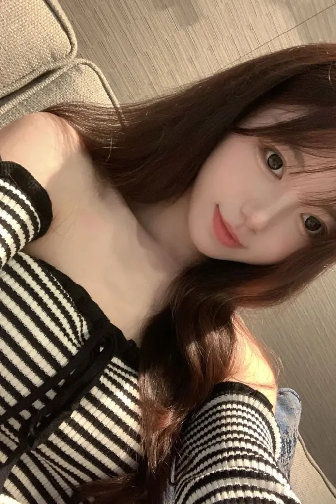 Ảnh gái xinh cute có nụ cười duyên dáng