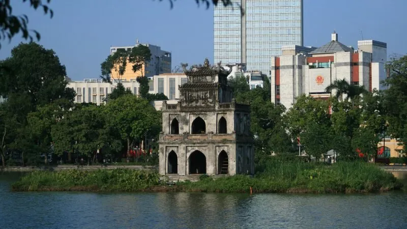 Hồ Hoàn Kiếm là một trong những địa danh quen thuộc nhất khi nhắc đến Hà Nội