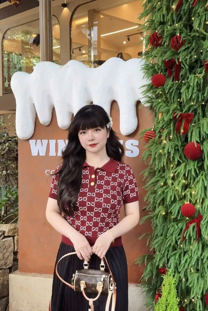 Gái xinh thanh lịch dịu dàng
